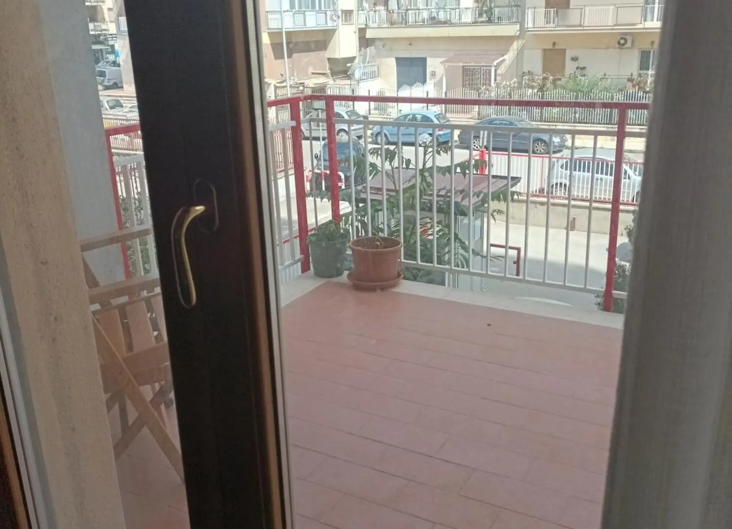 Signorile appartamento in condominio Rallo Palermo Italia
